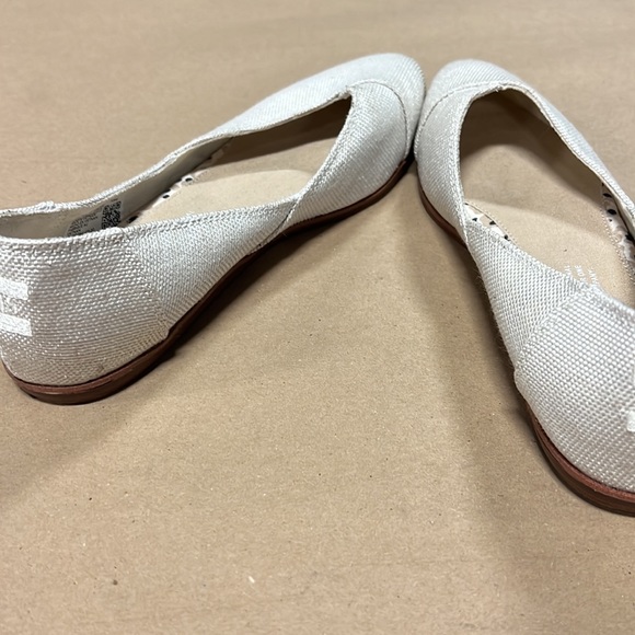 Flats cream toms size 6.5 - Picture 5 of 5